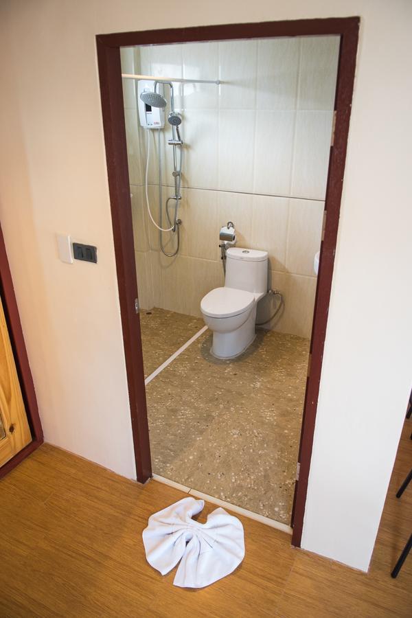 Sea Stone Hotel Sichon Nakhon Si Thammarat Room photo